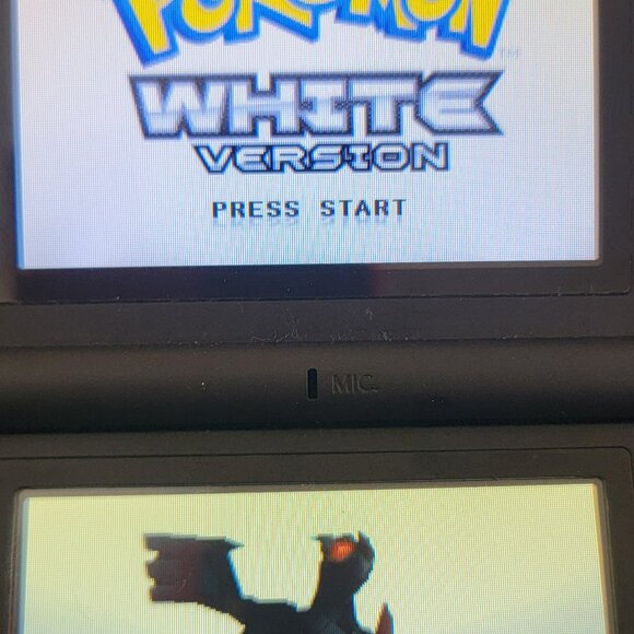 Pokemon White 1 DS - Picture 2 of 4